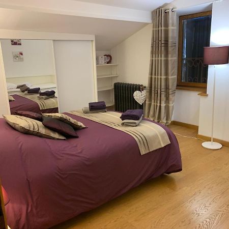 Domaine Des Pierres D Auvergne Flat Exterior foto