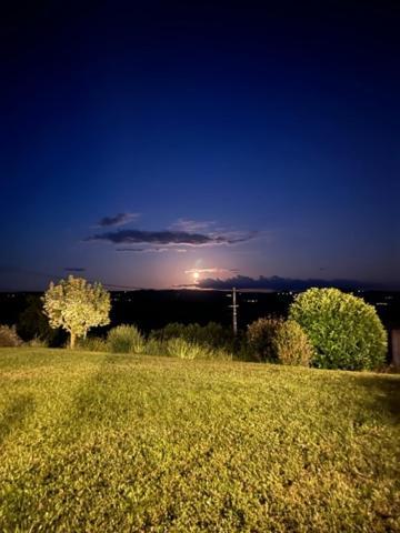 Domaine Des Pierres D Auvergne Flat Exterior foto
